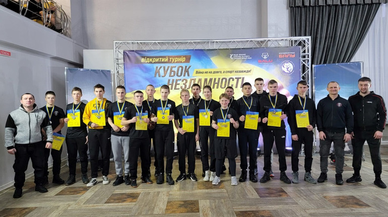 Глухівські спортсмени стали чемпіонами обласного турніру зі змішаних єдиноборств і кікбоксингу