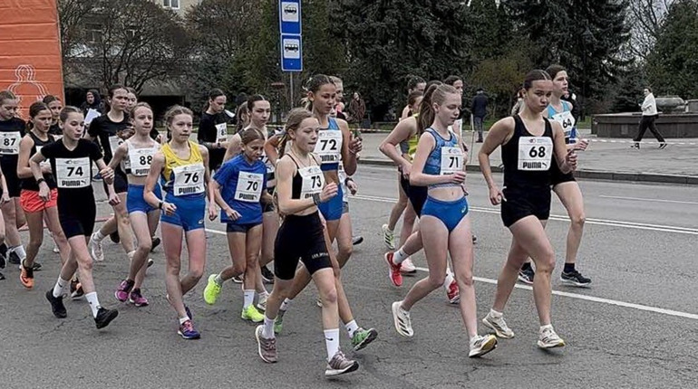 Юні спортсмени зі Старокостянтинова відзначилися на чемпіонаті України зі спортивної ходьби