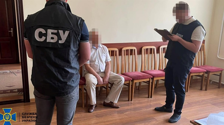 Директора одного з червоноградських фахових коледжів затримали на хабарі в розмірі 75 тисяч гривень