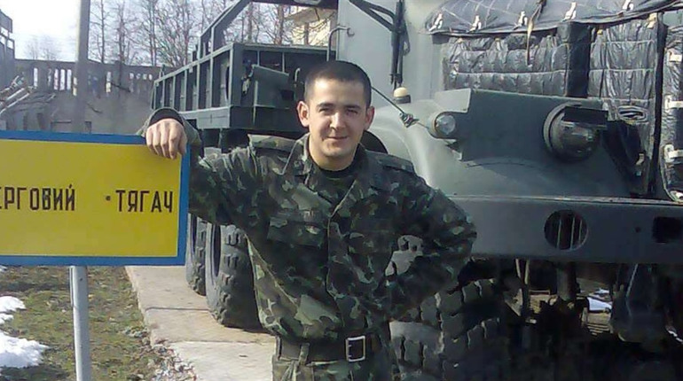 Рік без найкращого батька, чоловіка та сина. Пам'яті воїна, який загинув за Україну Андрія Тхака