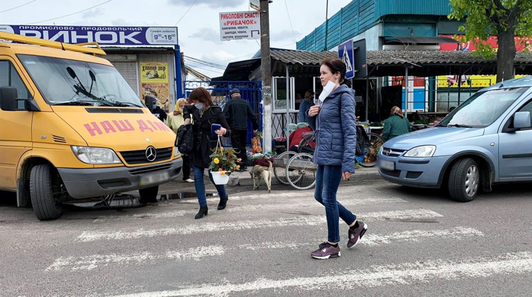 Про наболіле: як "працює" міський ринок у Сарнах