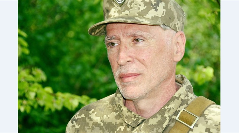 Професор по життю: Захисник Сергій Леп'явко все життя займався історією, а тепер потрапив до неї сам