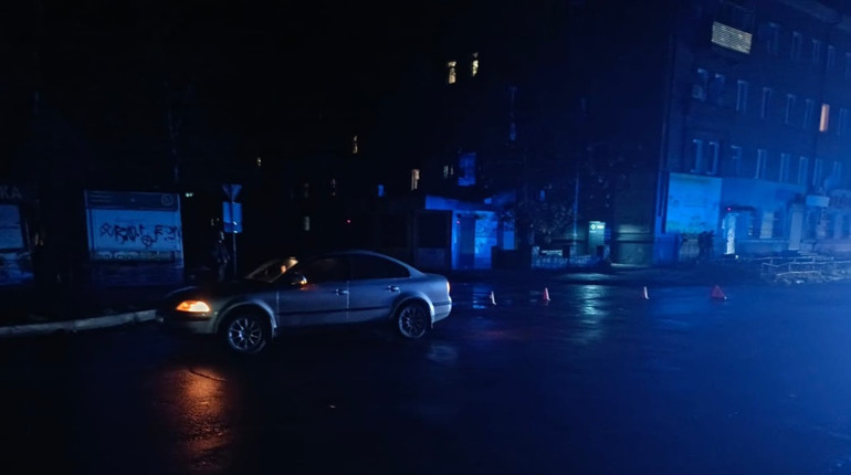 Травмований пішохід у Шостці: 24-річний водій Volkswagen збив людину посеред дороги