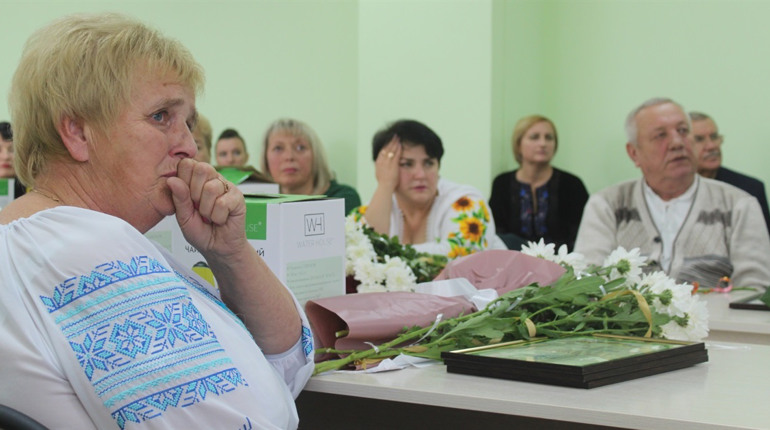 Нація освічених переможе. У Городку педагоги відсвяткували День вчителя зі сльозами на очах