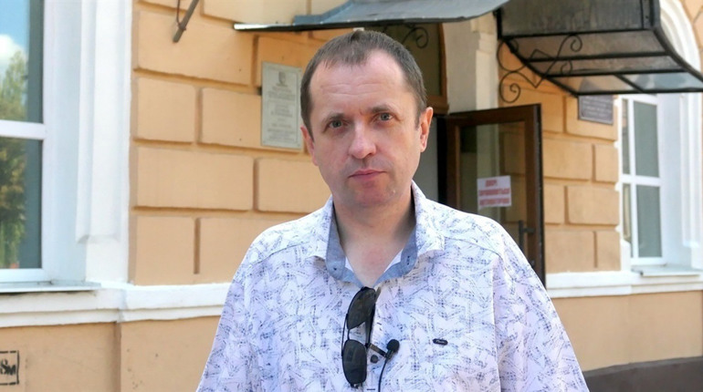 Викладач із Глухова отримав відзнаку «Вікімеч» за внесок у перемогу України в інформаційній війні