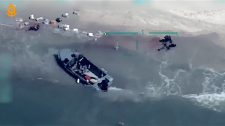 Моряки знищили швидкісний катер Чорноморського флоту РФ (відео)
