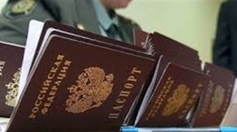 На Луганщині водіям обіцяють видачу посвідчень за спрощеною процедурою. Після отримання паспорту РФ