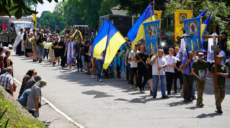 «Богдан Марченков загинув. Як?». Городоччани провели в останню путь свого захисника із Лісовод