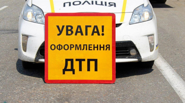 У ДТП на Переяславщині постраждали чоловік та семирічна дитина: хроніка поліції 19 березня