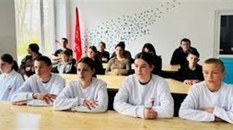 Окупанти залучають школярів Каховського району до пропагандистських заходів