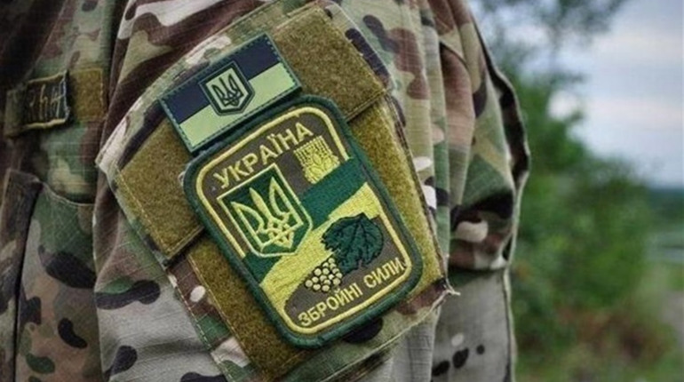 Шість  питань про воєнний стан: чи буде мобілізація, комендантська година та конфіскація майна