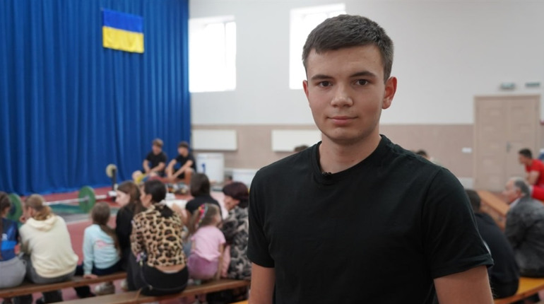 Серце потребує порятунку: 17-річний важкоатлет Назар Гребеля потрапив до реанімації