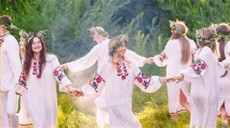 Літо. Русальні обряди. Зелені свята
