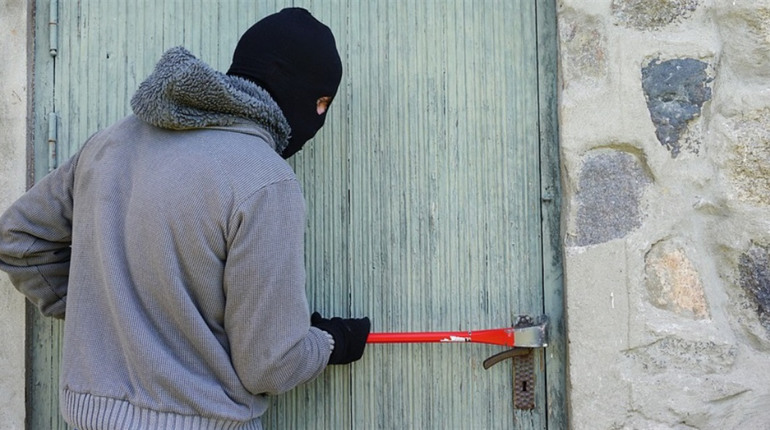 За спробу обікрасти гараж смілянин відсидить 5 років у в’язниці