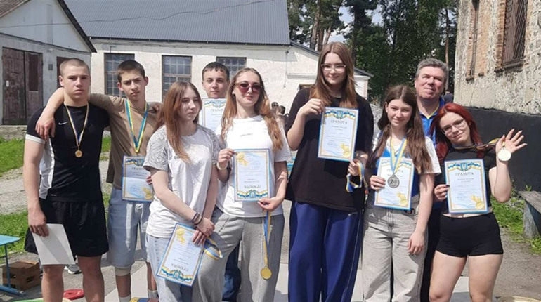 Понад 80 юних спортсменів змагалися за першість у відкритому турнірі з важкої атлетики