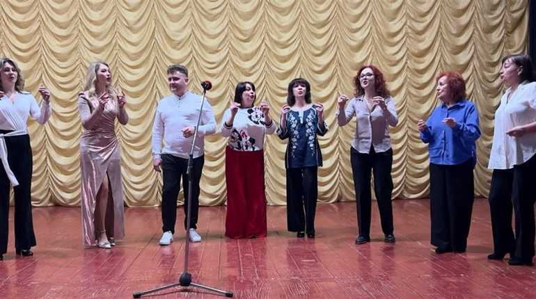 «Хай буде весна»: у Старокостянтинові відбувся концерт, що подарував натхнення