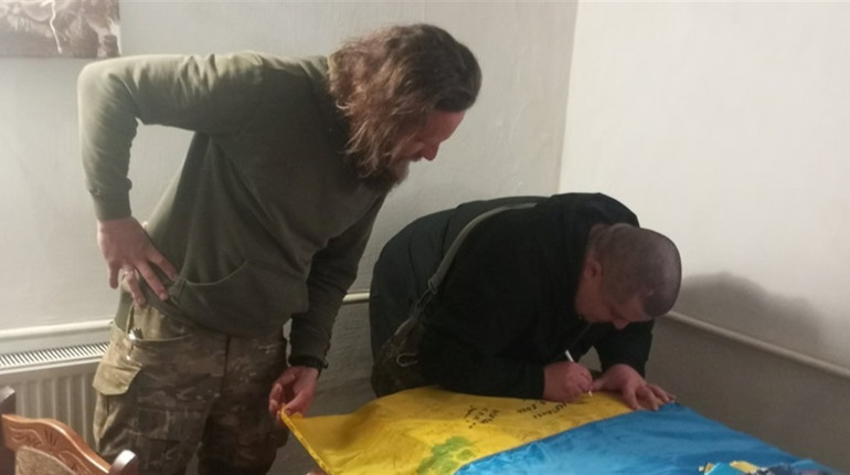 «До мами на борщ»: подружжя волонтерів із Мигії продовжує пригощати захисників