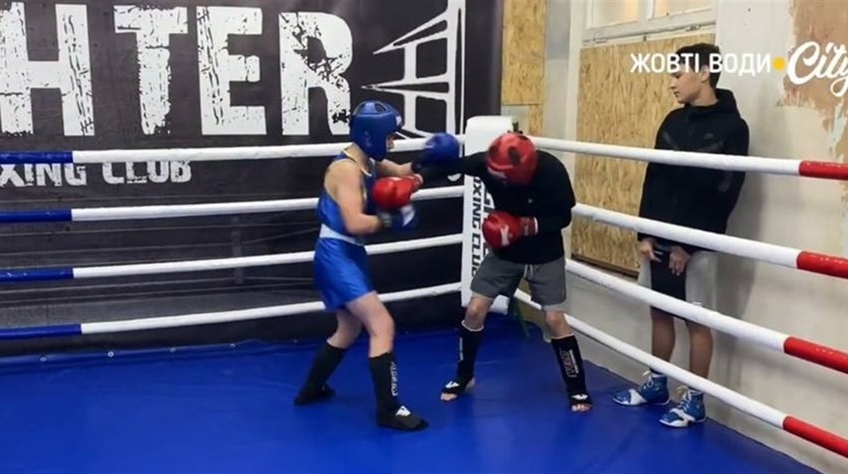 У Жовтих Водах відбувся щорічний зимовий турнір із кікбоксингу: відео