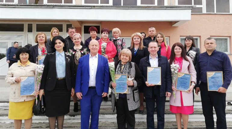 Кіцманчани отримали статуетку і дипломи "Благодійна Буковина". Хто і за що