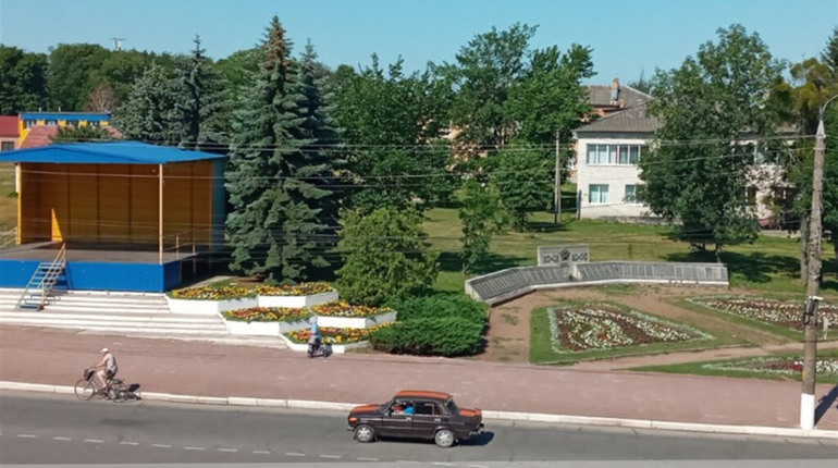 У Славуті вирішили реконструювати центральну площу. Але як саме, ще не знають