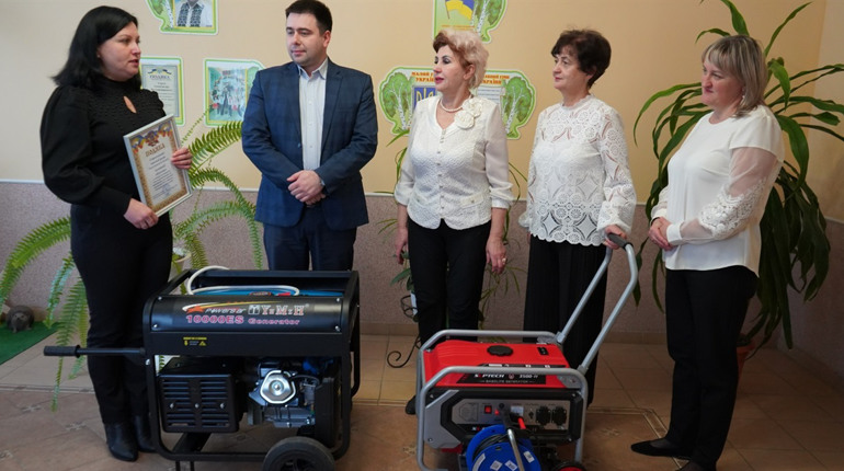 Надія Сапоговська: «Тепер нам нестрашні блекаути». ЗДО «Берізка» отримав благодійну допомогу