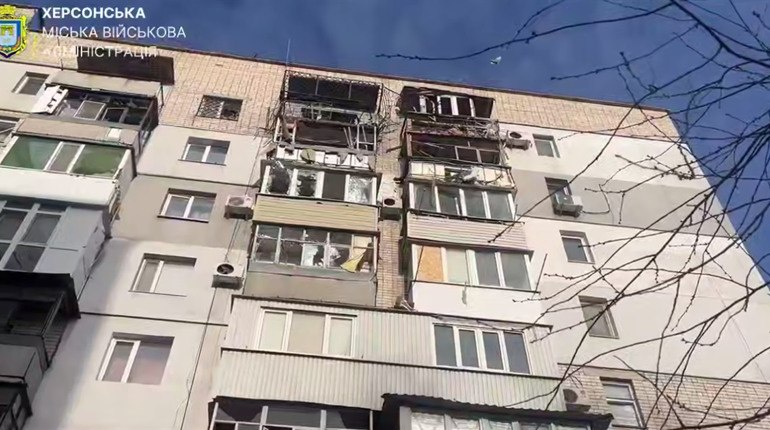 Росіяни атакували понад 40 населених пунктів Херсонщини за добу: п’ятеро поранених