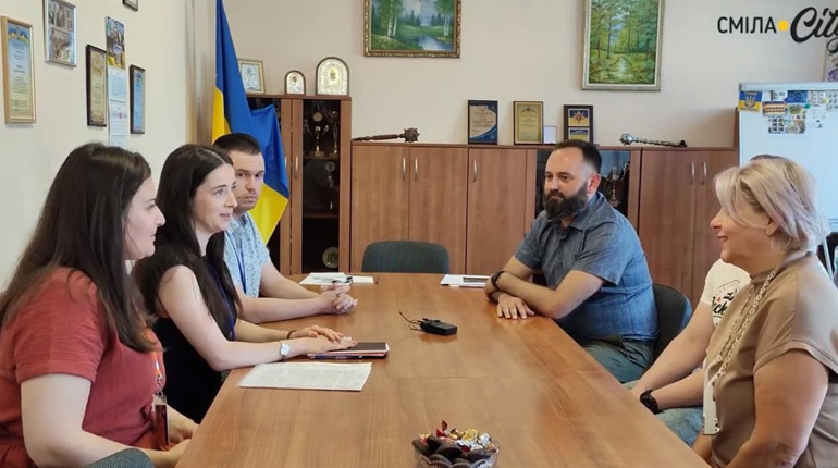 Допомога ВПО: міський голова підписав меморандум із представниками французької організації