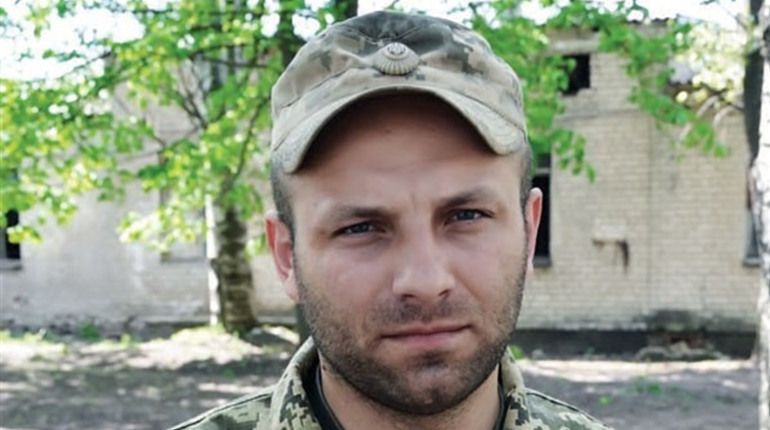 За півгодини бою екіпаж знищив дві одиниці техніки і взвод бойовиків: історія Володимира Поважнюка 