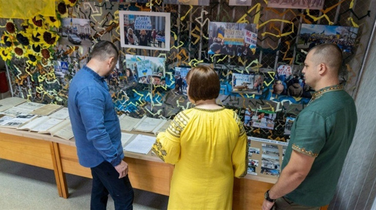 У Херсоні відкрилась виставка про боротьбу жителів області за українську державність