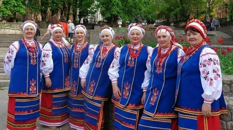«Червона калина»: 35 років званню «Народний» і ціле життя на варті української пісні