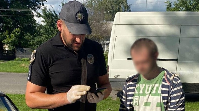 Поліцейські Ніжинського району затримали «закладчика» наркотиків