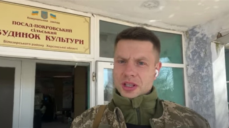 Троє друзів знищили 4 танка