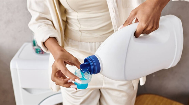 Як вибрати універсальний гель для прання: головні характеристики якісного засобу