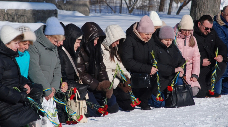 Через два роки очікувань Герой повернувся «на щиті». Шосткинщина попрощалась зі своїм захисником