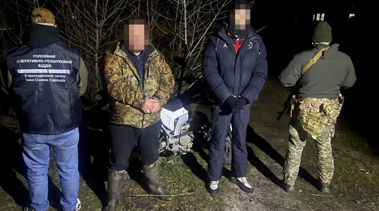 10 тисяч доларів за втечу: на Сарненщині викрили схему незаконного виїзду чоловіків