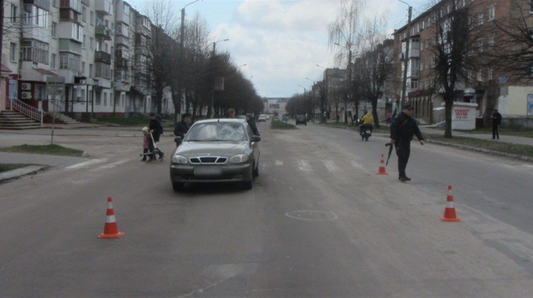 На пішохідному переході у Шостці сталась аварія