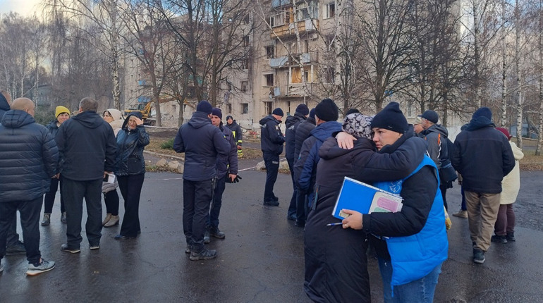 Допомога попри біль: волонтери привезли допомогу постраждалим після обстрілу Глухова