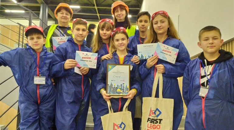 Конотопські учні створили інноваційний стартап-проєкт з Lego та отримали відзнаку
