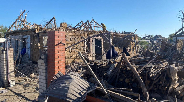 Окупанти з артилерії обстріляли Голу Пристань на Херсонщині. Є поранені