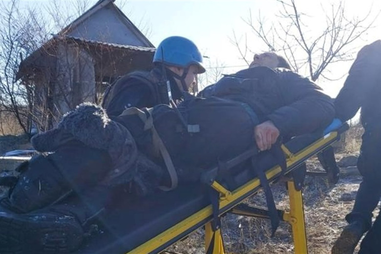 Двоє чоловіків отримали поранення внаслідок артобстрілу Торецька. Що про це відомо