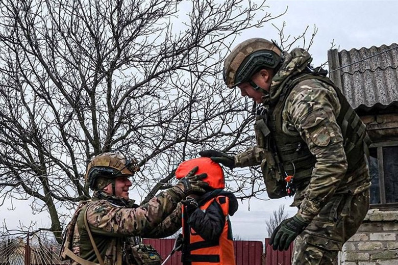 Із чотирьох населених пунктів Донеччини організують евакуацію дітей: деталі