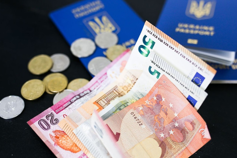 Де знайти роботу. Вакансії в Україні і за кордоном