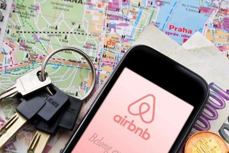 Airbnb.org. Терміновий пошук житла для українців на короткий термін