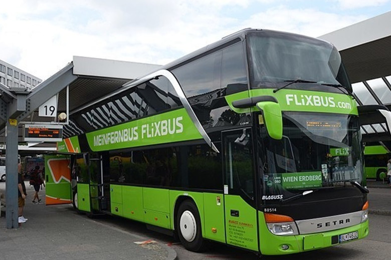 FlixBus повернув частину рейсів до України