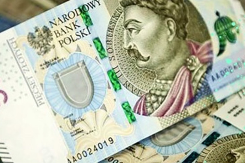 Гроші на їжу, предмети першої необхідності та житло. Як переселенцям отримати допомогу?