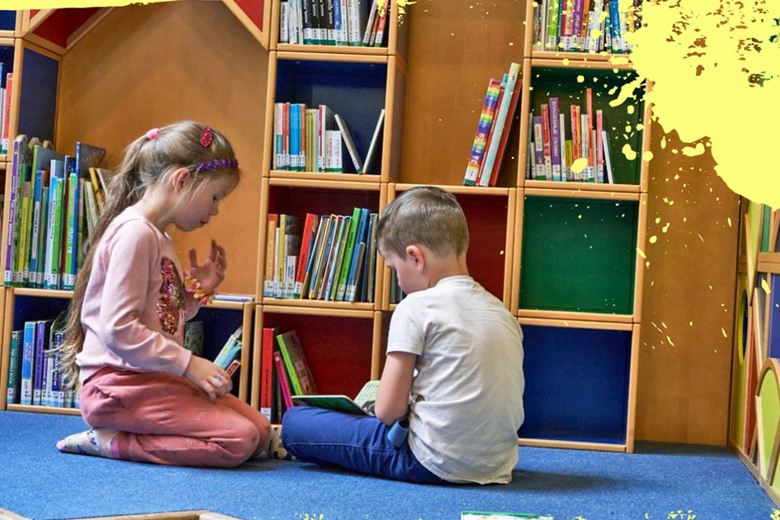 У бібліотеках Європи відкриваються українські книжкові полички. Де можна їх знайти?