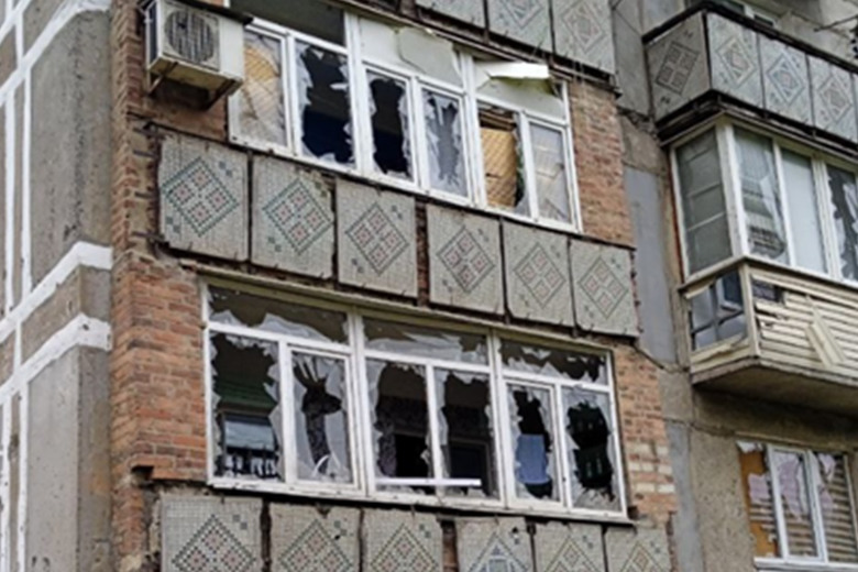Російські війська обстріляли Торецьк та розкидали вибухонебезпечні предмети на вулицях. Що відомо