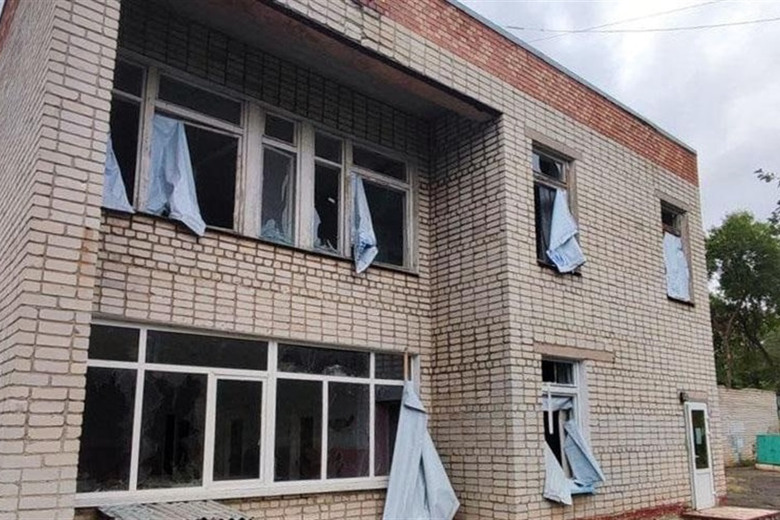 Російські загарбники обстріляли дитячий садок у Нью-Йорку та пожежну частину в Торецьку