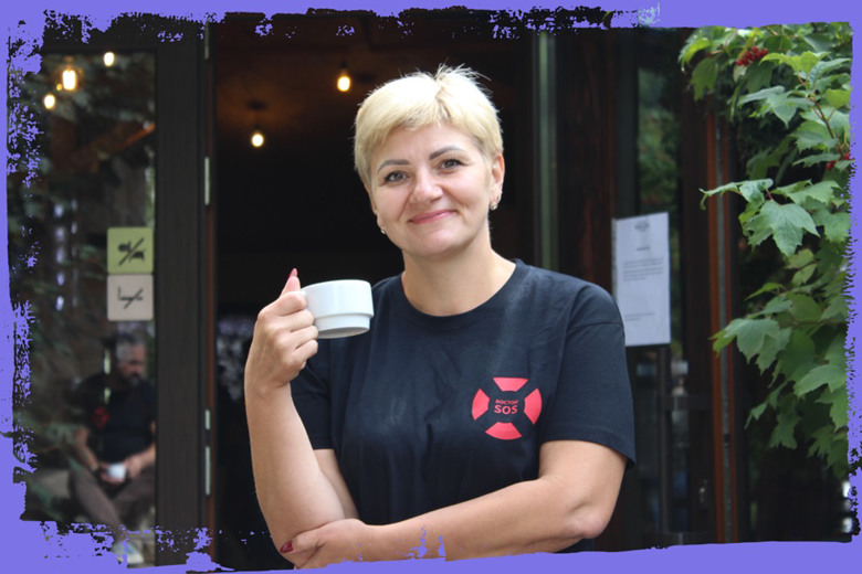 Проходила пішки 12 кілометрів, рахувала людей і носила продукти: історія волонтерки з Сєвєродонецька