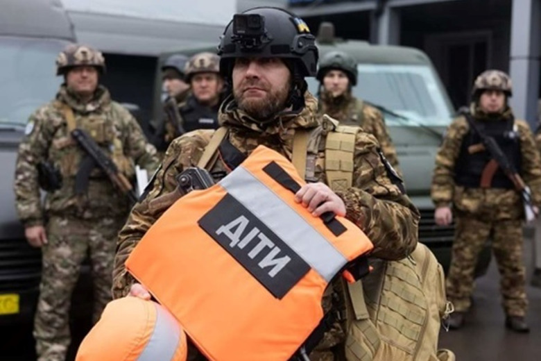 На Донеччині оголосили обов'язкову евакуацію дітей ще у 7 населених пунктах: де саме?